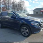 Mercedes-Benz GLC 300 4MOTION 2.0L 241кс Обява: 21735685742967196
