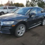 Audi Q5 2.0T PREMIUM * КЛИП НА ДВИГАТЕЛ* *