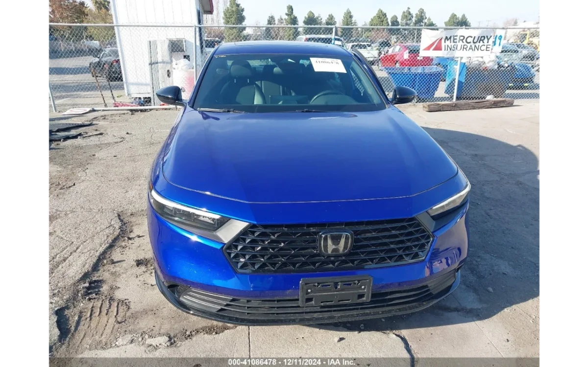 Honda Accord 2.0l HYBRID SPORT-L * LED * Дистроник * Кожа | Mobile.bg — изображение 2