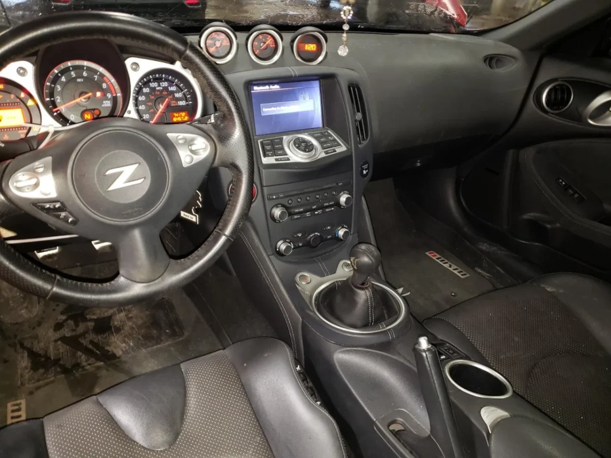 Nissan 370Z * Възможност за Лизинг*  | Mobile.bg — изображение 8