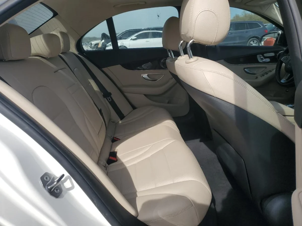 Mercedes-Benz C 300 * Директно закупуване без търг* Лизинг*  | Mobile.bg — изображение 10