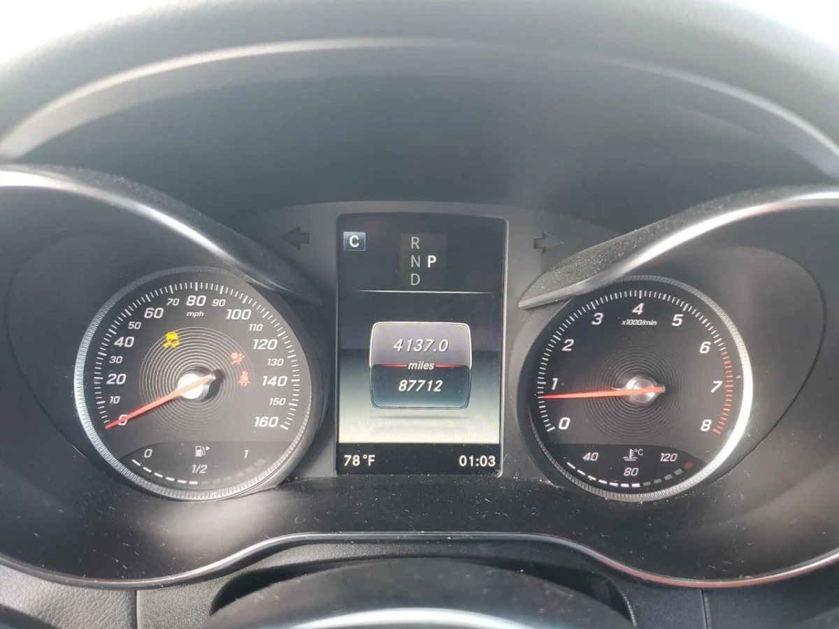 Mercedes-Benz GLC 300 4MATIC * Възможност за Лизинг*  | Mobile.bg — изображение 9