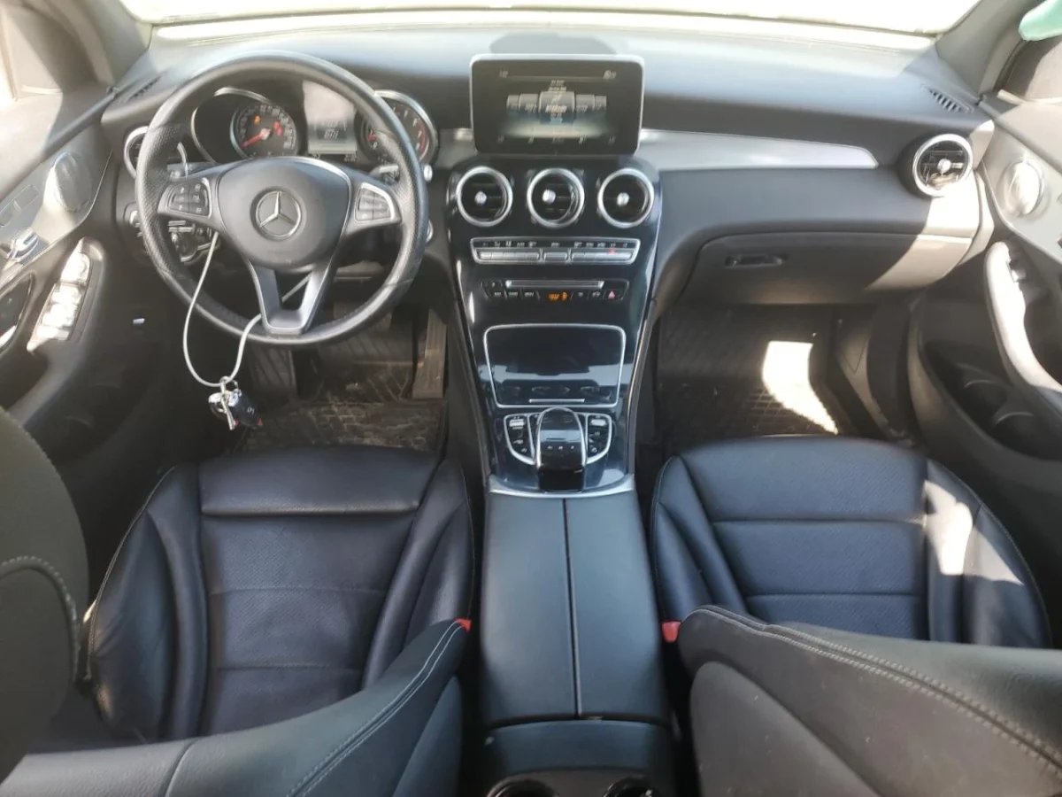 Mercedes-Benz GLC 300 4MATIC * Възможност за Лизинг*  | Mobile.bg — изображение 8