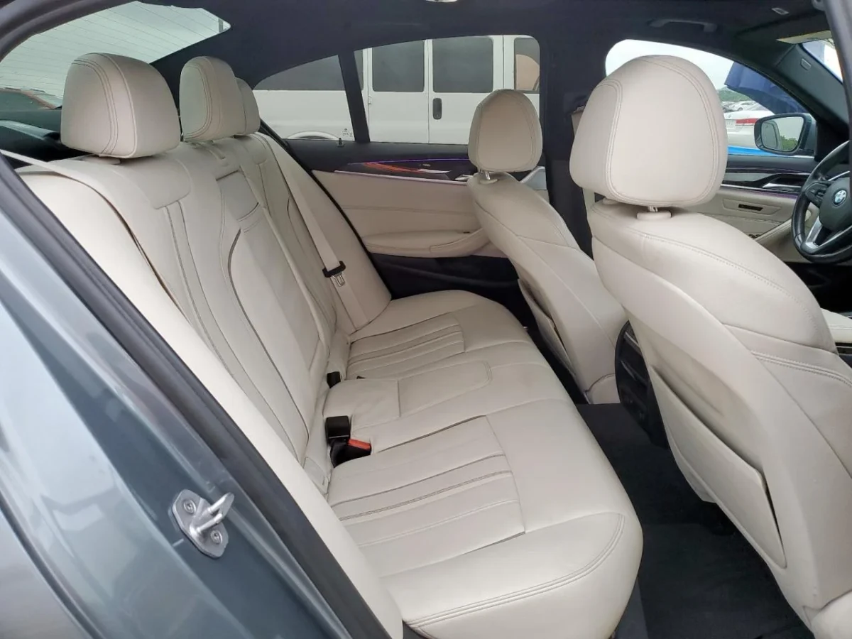 BMW 530 I * ЛИЗИНГ*  | Mobile.bg — изображение 10