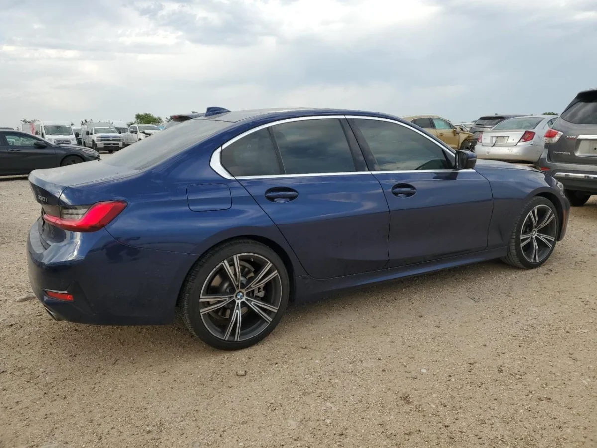 BMW 330 I * КЛИП НА ДВИГАТЕЛ* * ЛИЗИНГ*  | Mobile.bg — изображение 4
