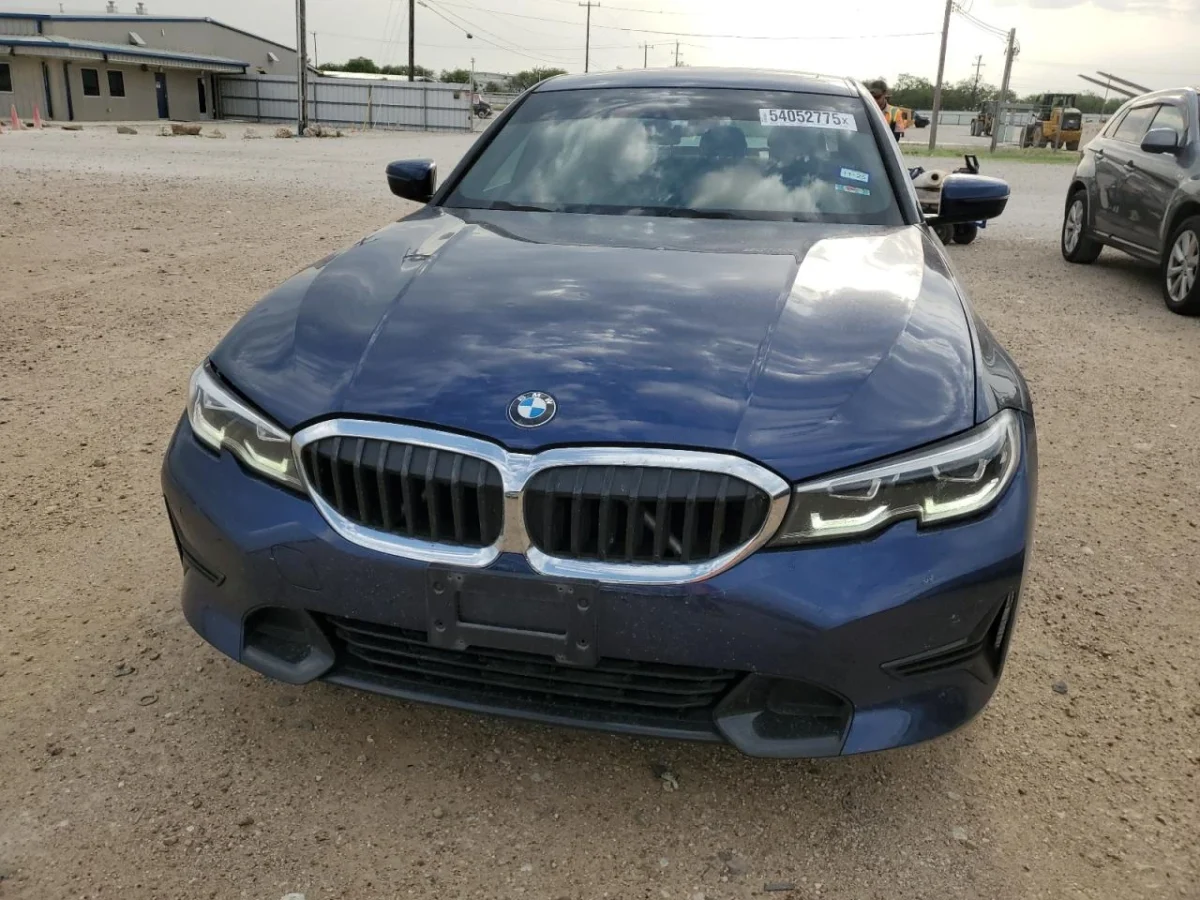 BMW 330 I * КЛИП НА ДВИГАТЕЛ* * ЛИЗИНГ*  | Mobile.bg — изображение 5