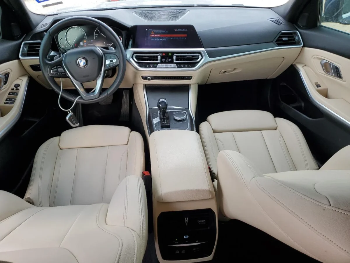 BMW 330 I * КЛИП НА ДВИГАТЕЛ* * ЛИЗИНГ*  | Mobile.bg — изображение 8
