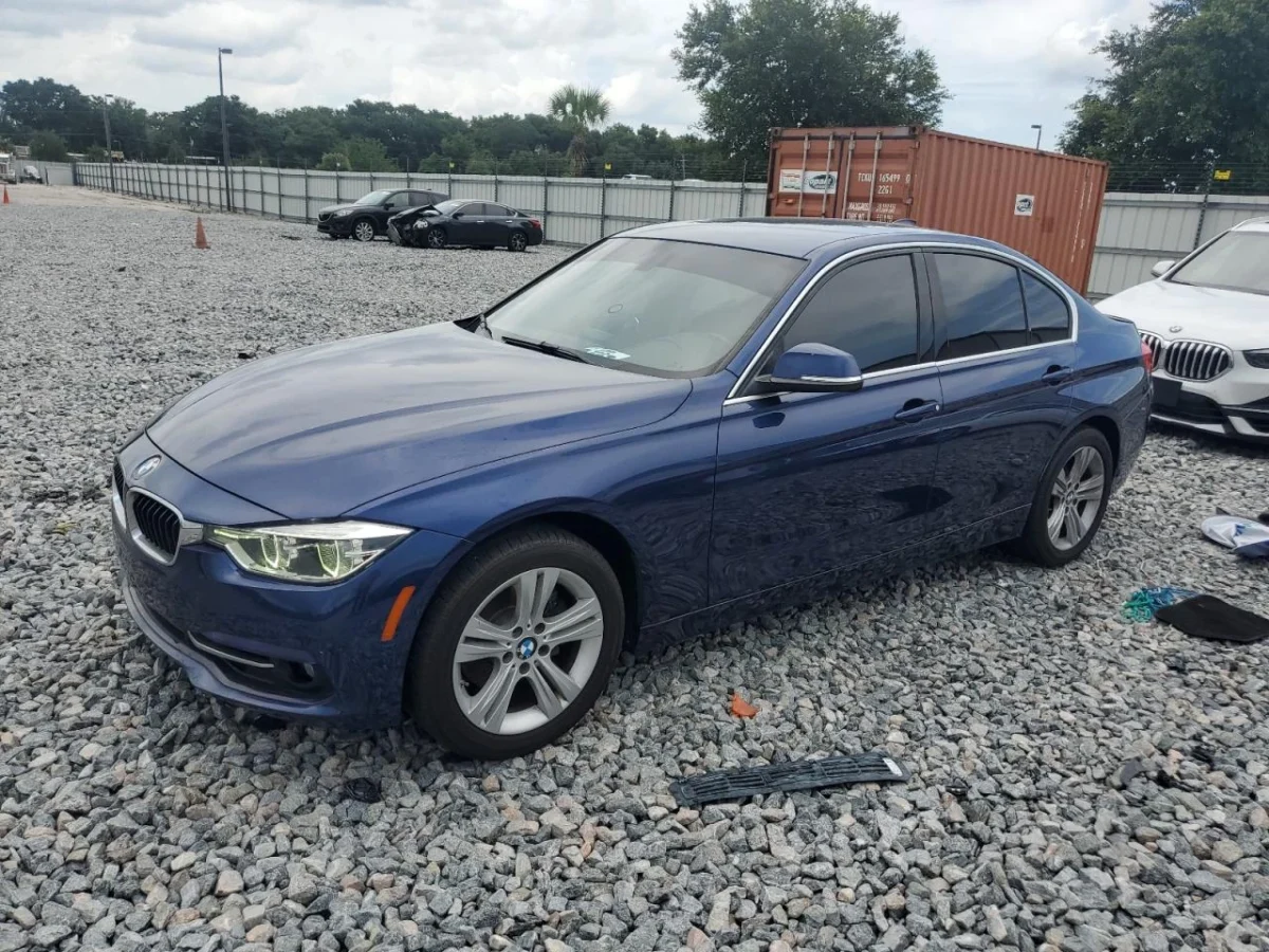 BMW 330 XI * ЛИЗИНГ*  | Mobile.bg — изображение 1