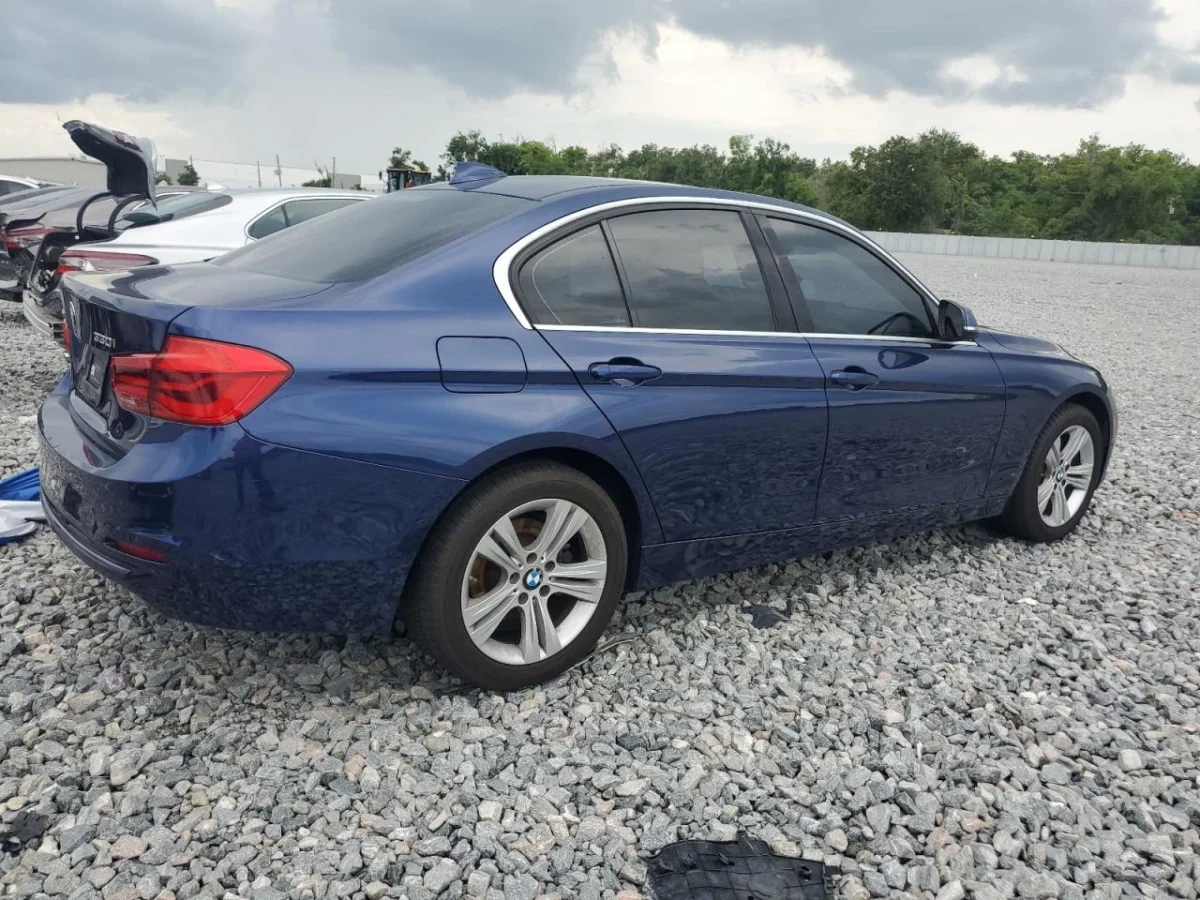 BMW 330 XI * ЛИЗИНГ*  | Mobile.bg — изображение 4