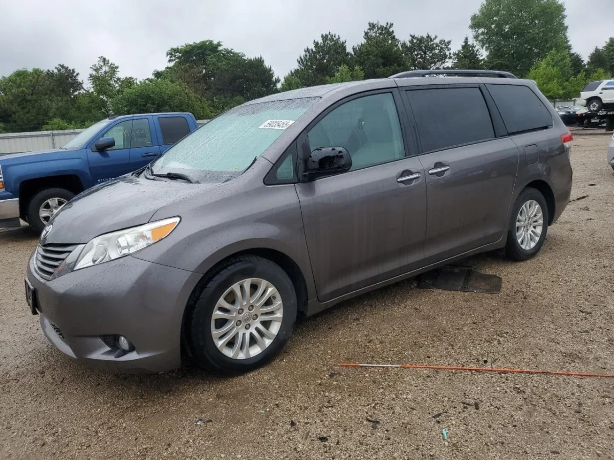 Toyota Sienna 3.5L XLE* ЛИЗИНГ*  | Mobile.bg — изображение 3
