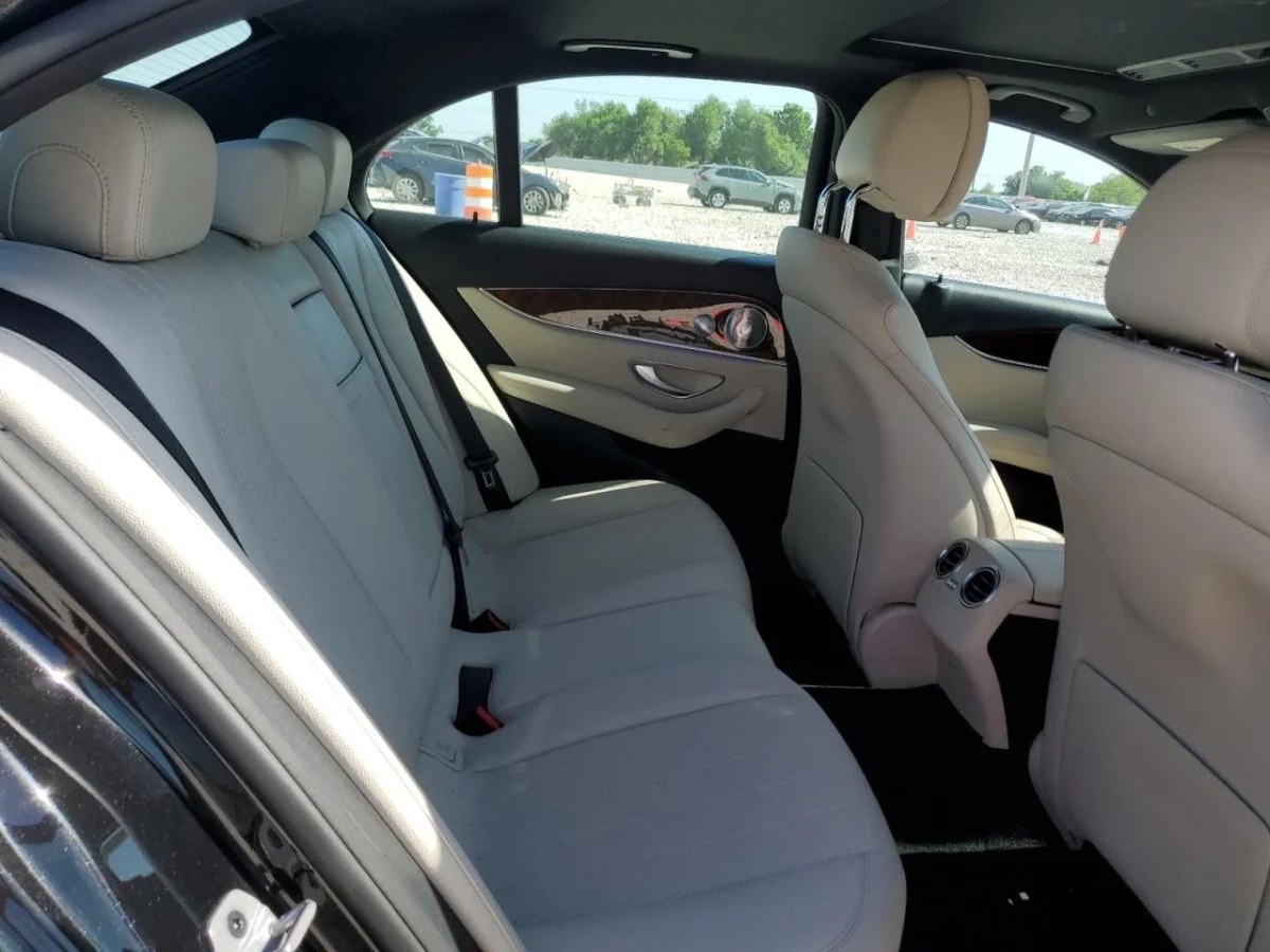 Mercedes-Benz E 350 4MATIC * КЛИП НА ДВИГАТЕЛ* * ЛИЗИНГ*  | Mobile.bg — изображение 10