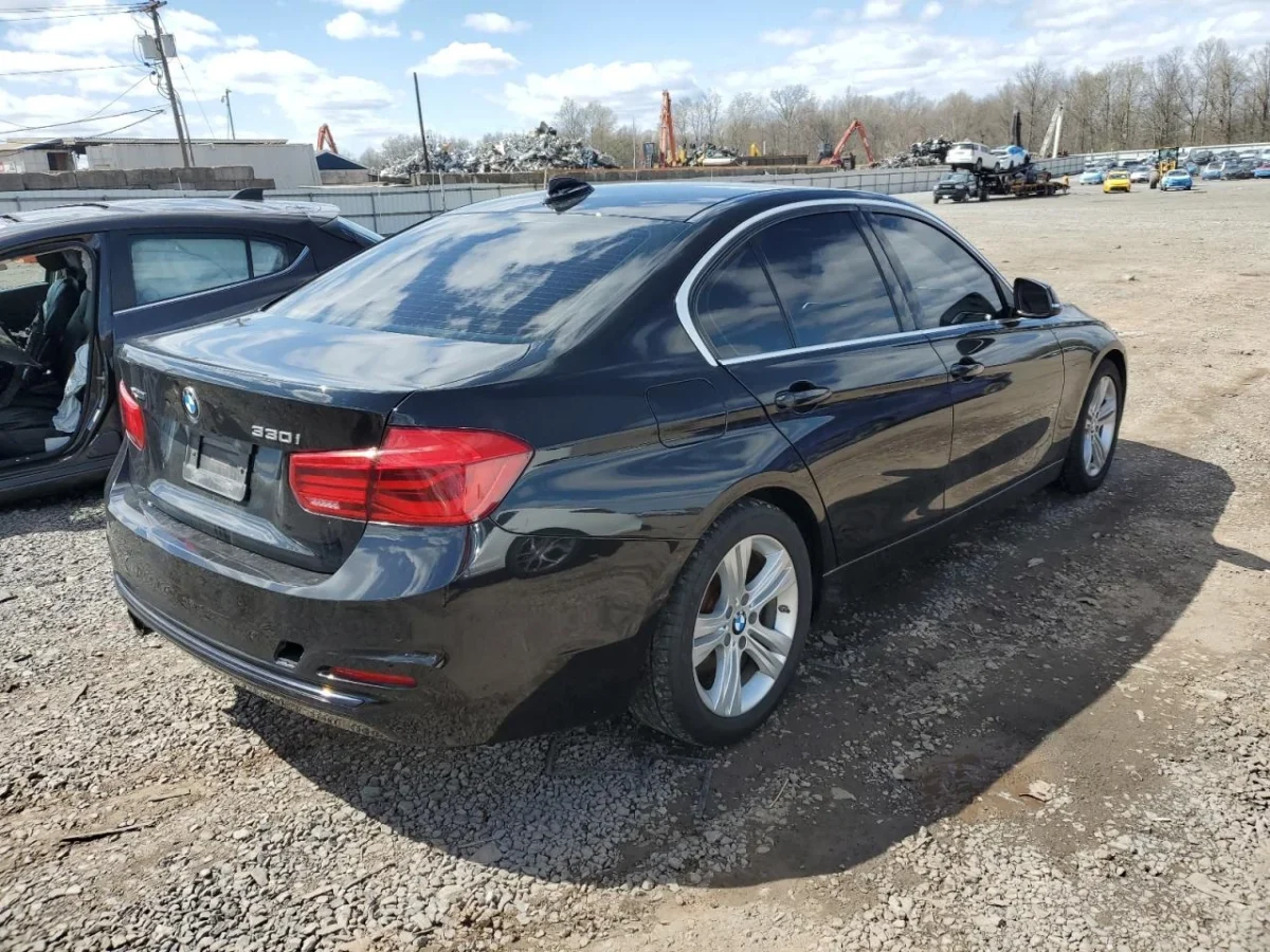 BMW 330 xDrive * Възможност за Лизинг*  | Mobile.bg — изображение 3