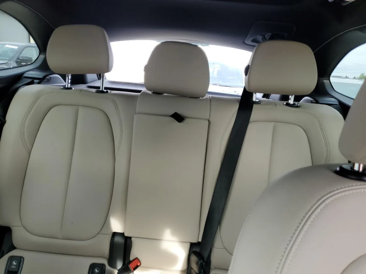 BMW X1 XDRIVE28i * Възможност за Лизинг*  | Mobile.bg — изображение 10